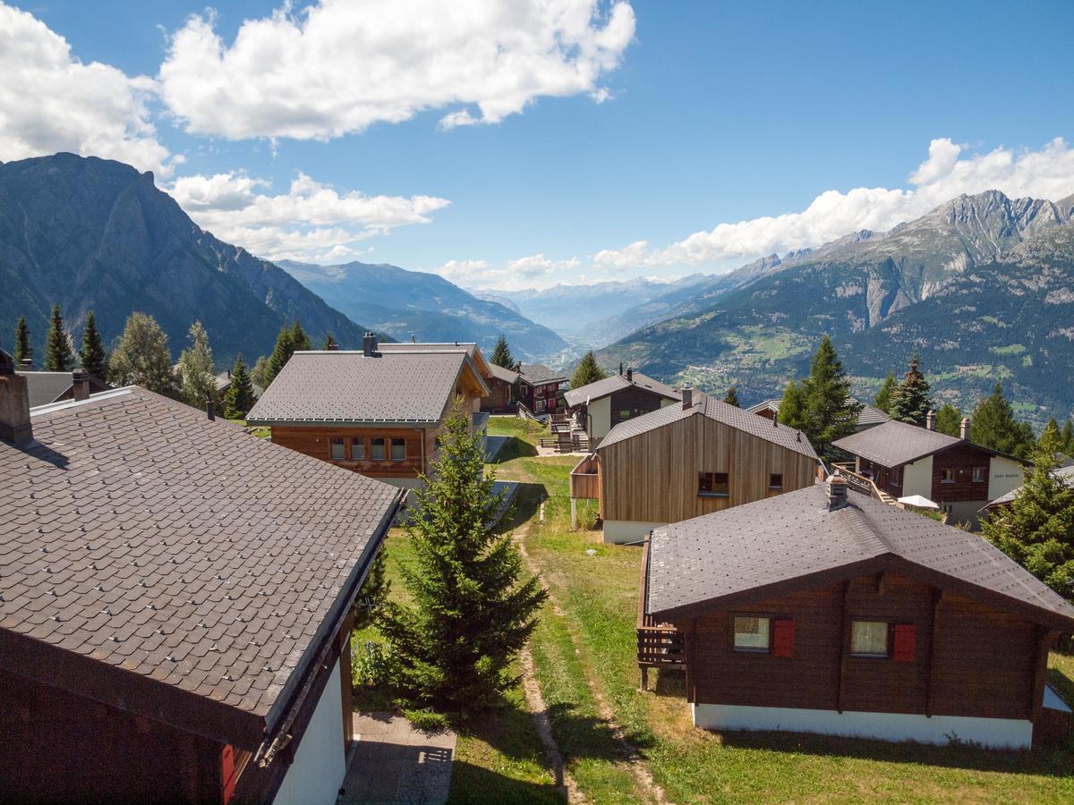 Gruppenhaus Im Walliser Alpstyle Rosswald ภายนอก รูปภาพ