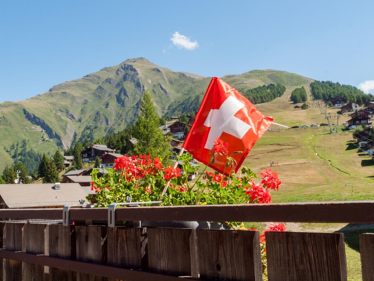 Gruppenhaus Im Walliser Alpstyle Rosswald ภายนอก รูปภาพ